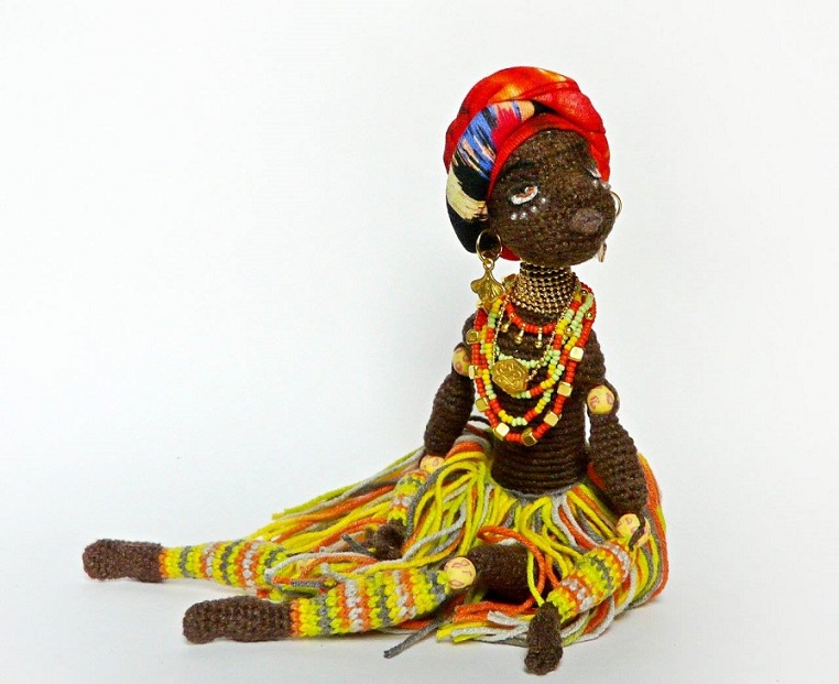 belleza africana, mujer hecha en crochet