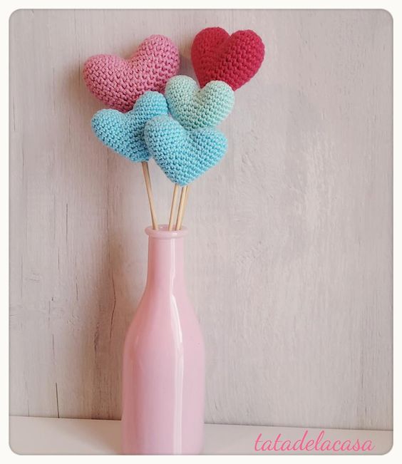 adornos de corazones en crochet