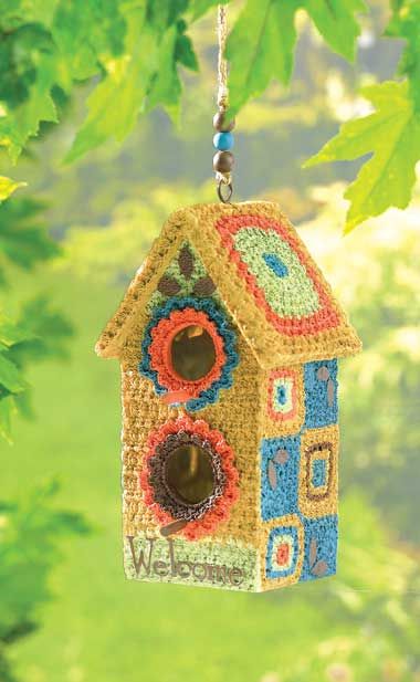 casita para pájaros en grannys de crochet