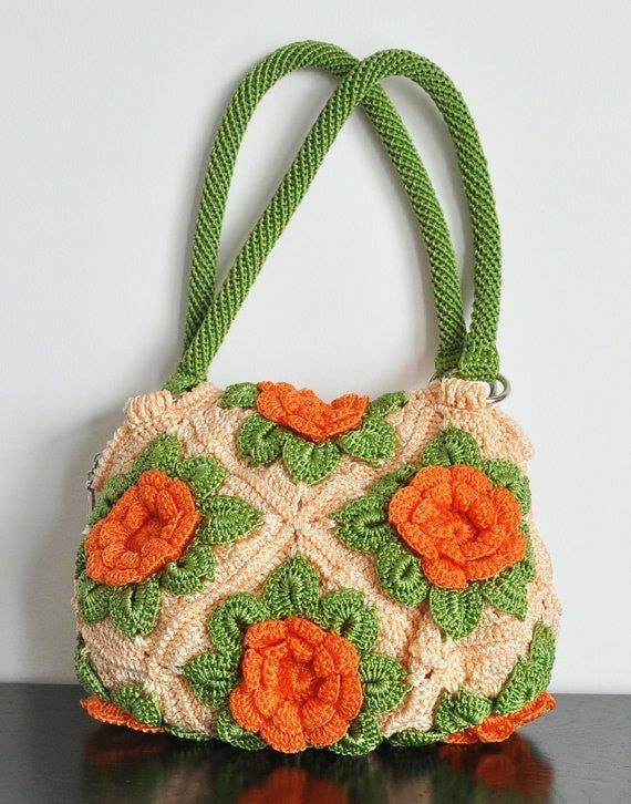 bolsos de moda cuadraditos de la abuela en crochet