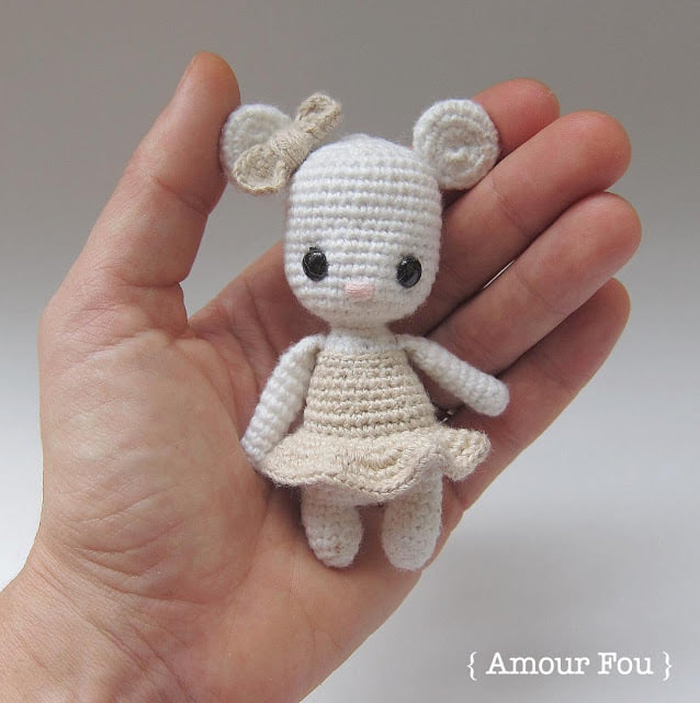 Ratoncita cortesía de Carla Mitrani de Amour Fou – Crochet