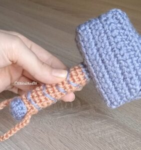 Martillo de Thor – Sonajero en Crochet