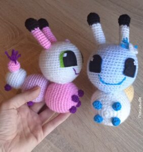 Oruguita Bebé Sonajero amigurumi