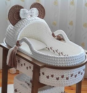 Moisés para bebés hechos en crochet